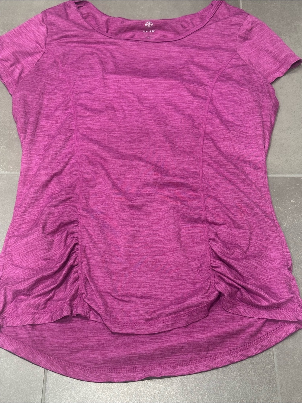 Gaiam Short Sleeve Workout Top Purple Ruched Sides Cutout Back Size Medium